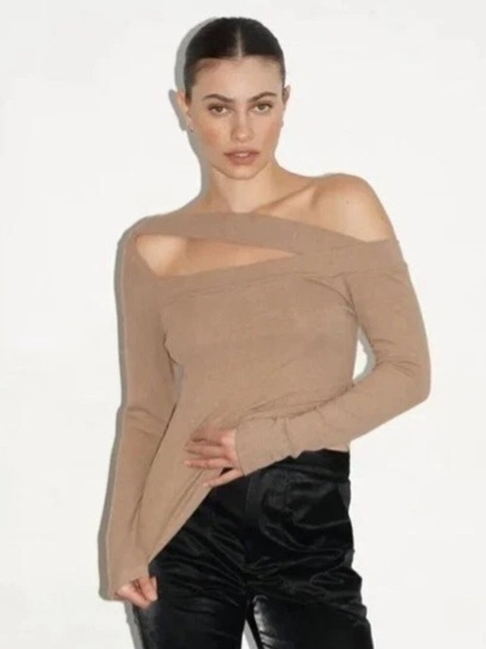 NWOT - LNA Otis Ribbed Top w/ Cutouts and Cold Shoulder Details - Mushroom (XS)